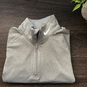 Nike Pro Pull Over